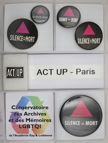 Collection Act Up-Paris badges Silence = Mort Collection Act Up - Paris badges Silence = Mort