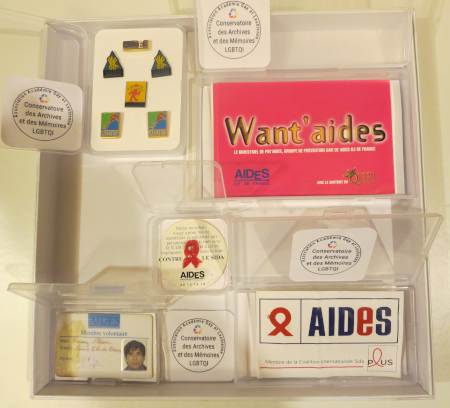 Association AIDeS : Collection de Pins, Badges, Cartes de membre